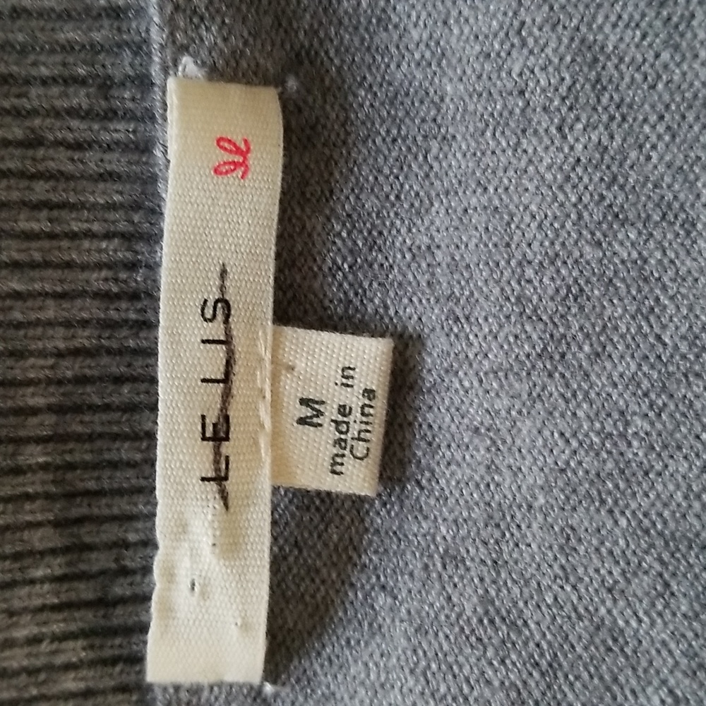Le Lis Ruffle Knit Sweater - Picture 8 of 9